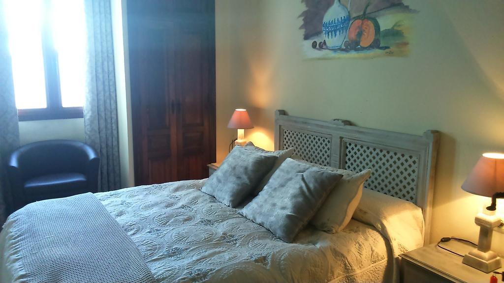 Hostal Rural Molino Del Bombo Aracena Quarto foto
