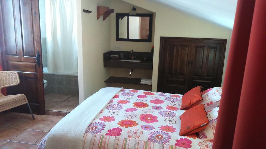 Hostal Rural Molino Del Bombo Aracena Quarto foto
