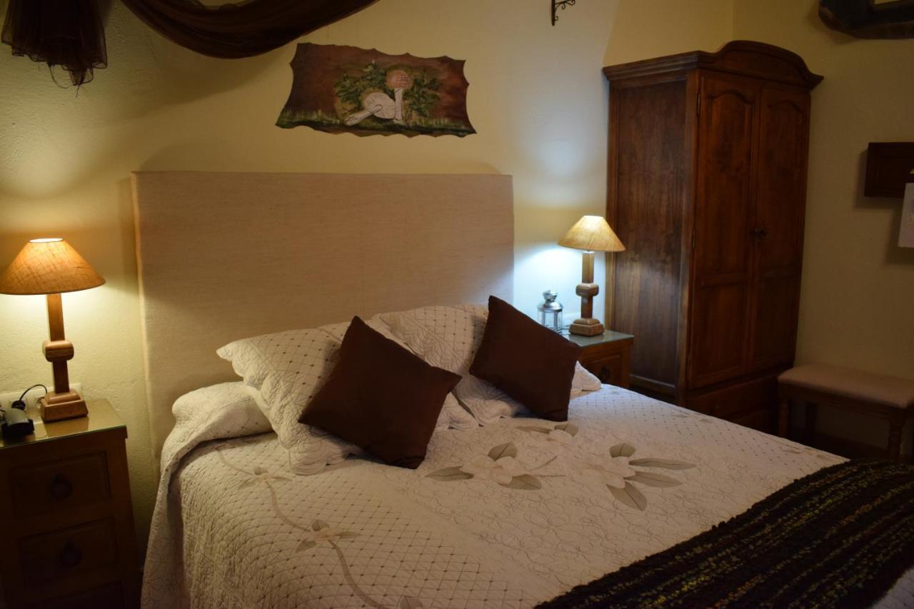 Hostal Rural Molino Del Bombo Aracena Exterior foto